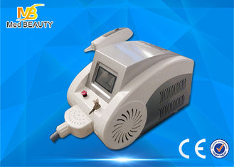 Chine Machine grise de retrait de tatouage de laser de ND Yag, laser à commutation de Q pour le retrait de tatouage fournisseur